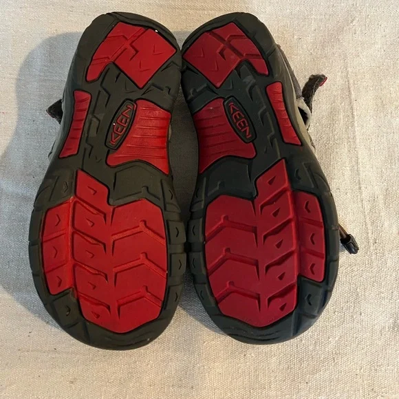 Boys Keen Blue Waterproof Water Shoes Boys Size 5 - Picture 3 of 9